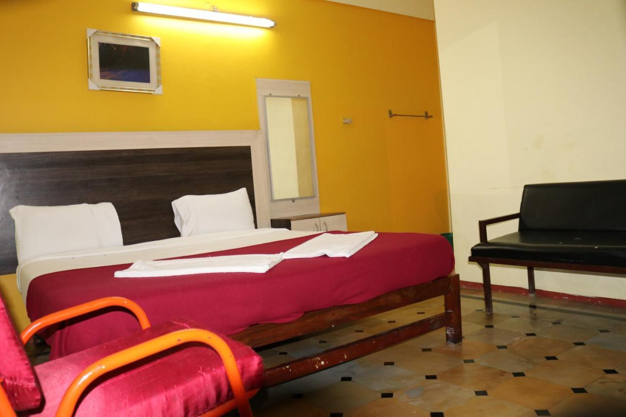 Hotel Siva Sakthi Tiruvannāmalai Exteriér fotografie