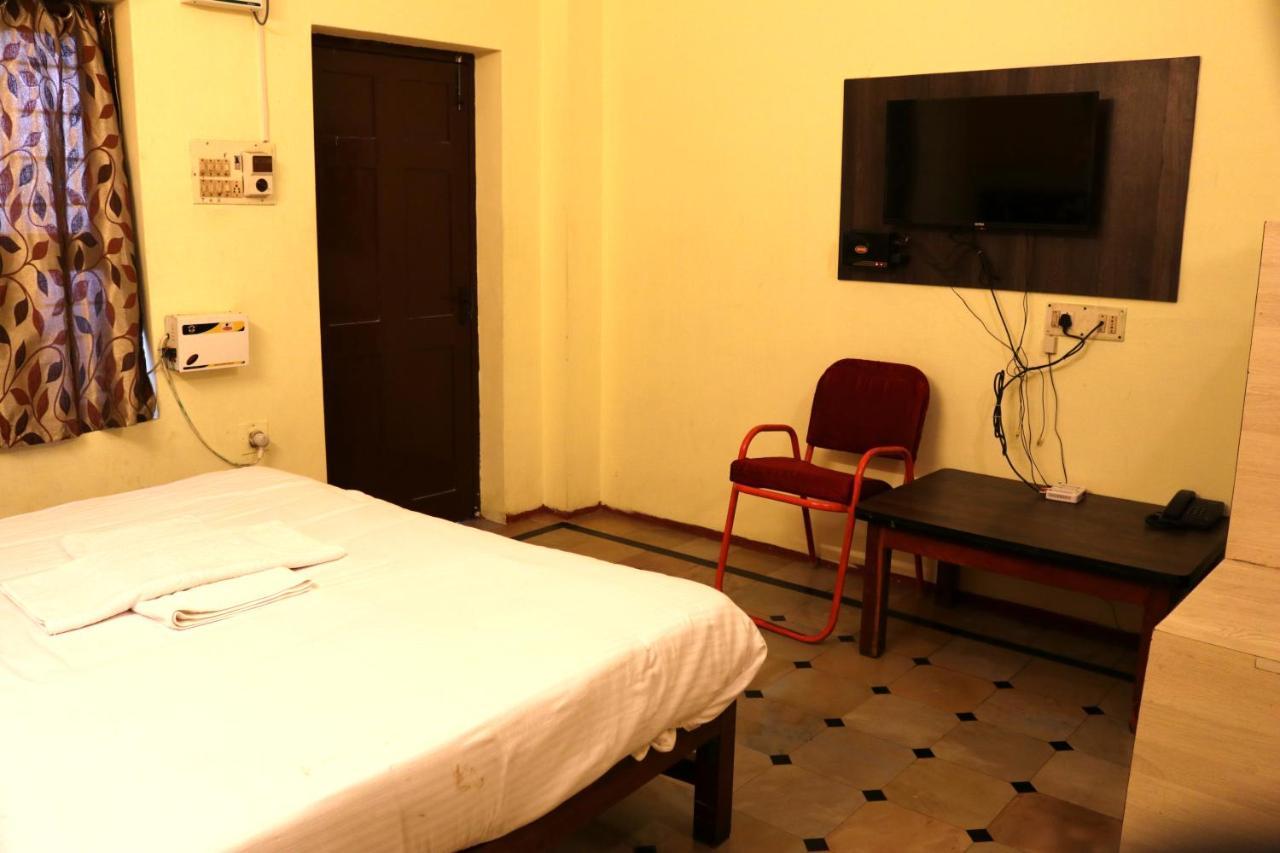 Hotel Siva Sakthi Tiruvannāmalai Exteriér fotografie