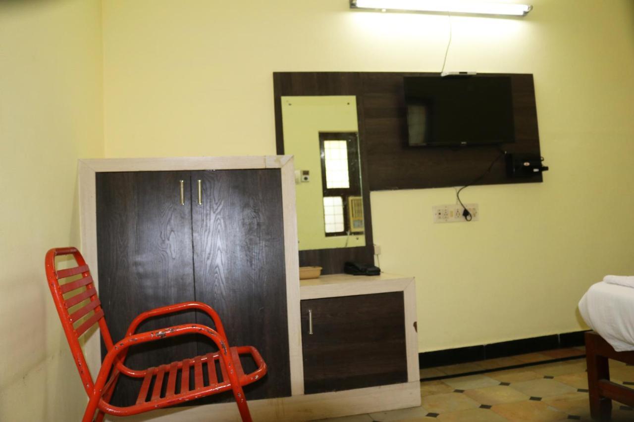 Hotel Siva Sakthi Tiruvannāmalai Exteriér fotografie