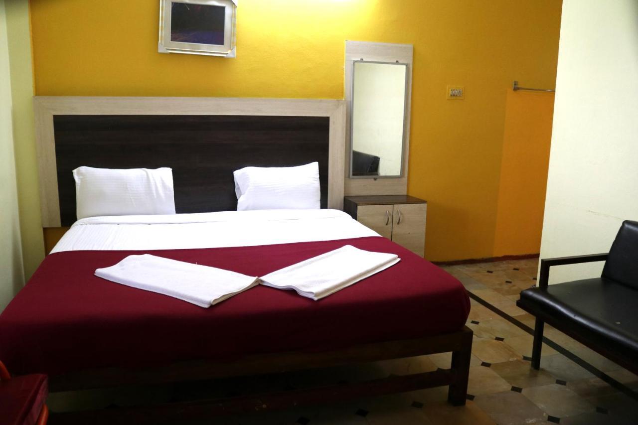Hotel Siva Sakthi Tiruvannāmalai Exteriér fotografie