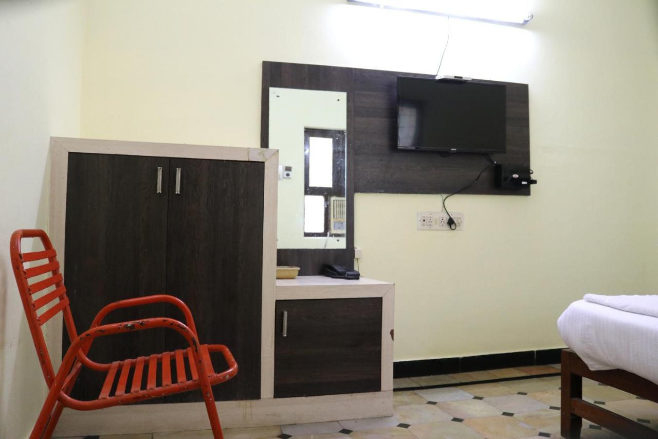 Hotel Siva Sakthi Tiruvannāmalai Exteriér fotografie
