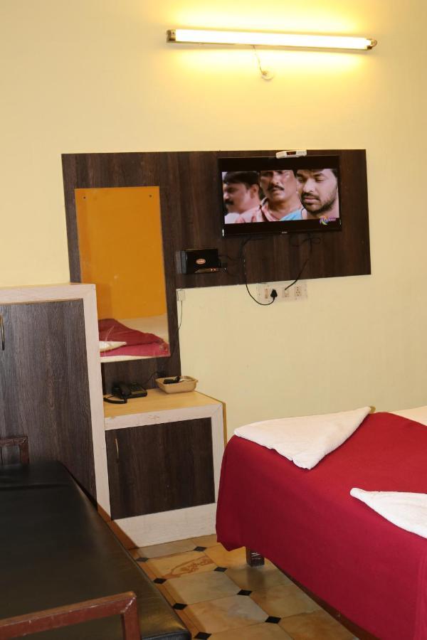 Hotel Siva Sakthi Tiruvannāmalai Exteriér fotografie