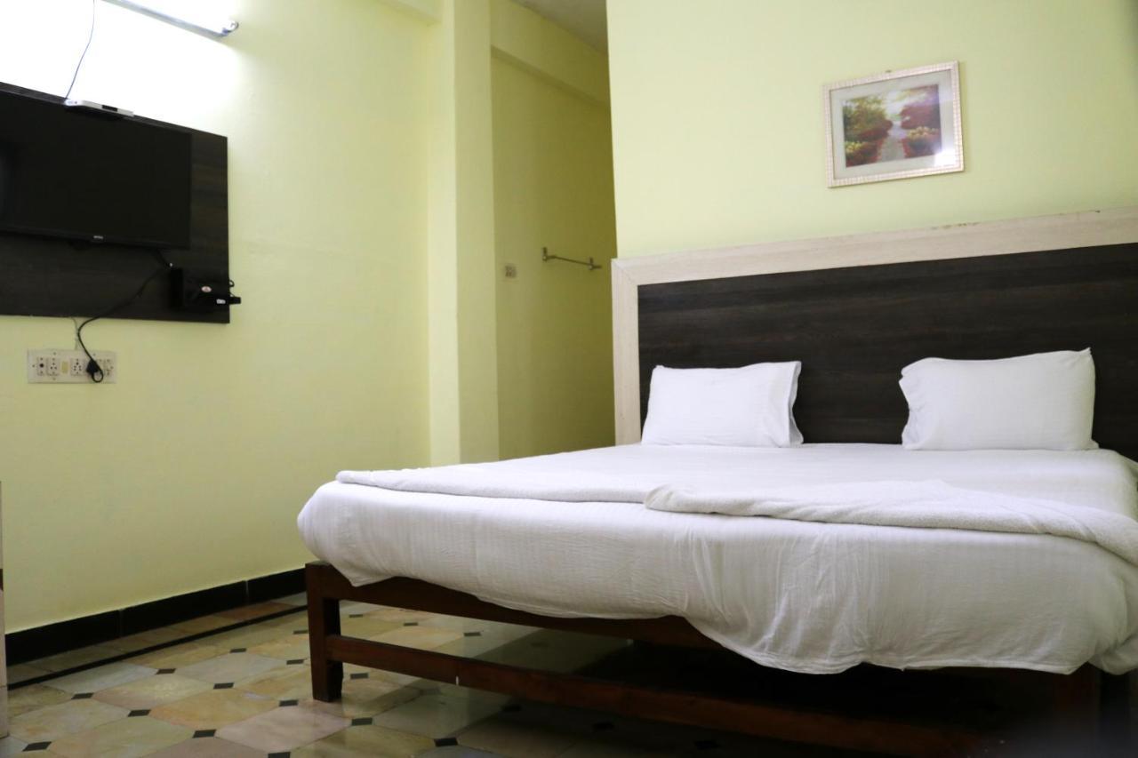 Hotel Siva Sakthi Tiruvannāmalai Exteriér fotografie