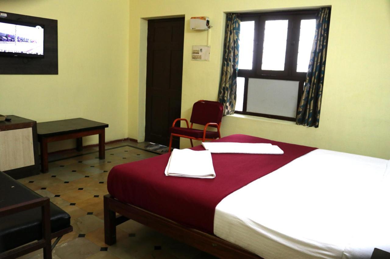 Hotel Siva Sakthi Tiruvannāmalai Exteriér fotografie