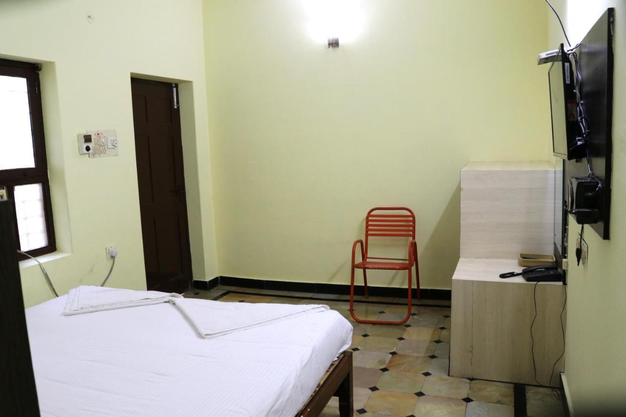 Hotel Siva Sakthi Tiruvannāmalai Exteriér fotografie