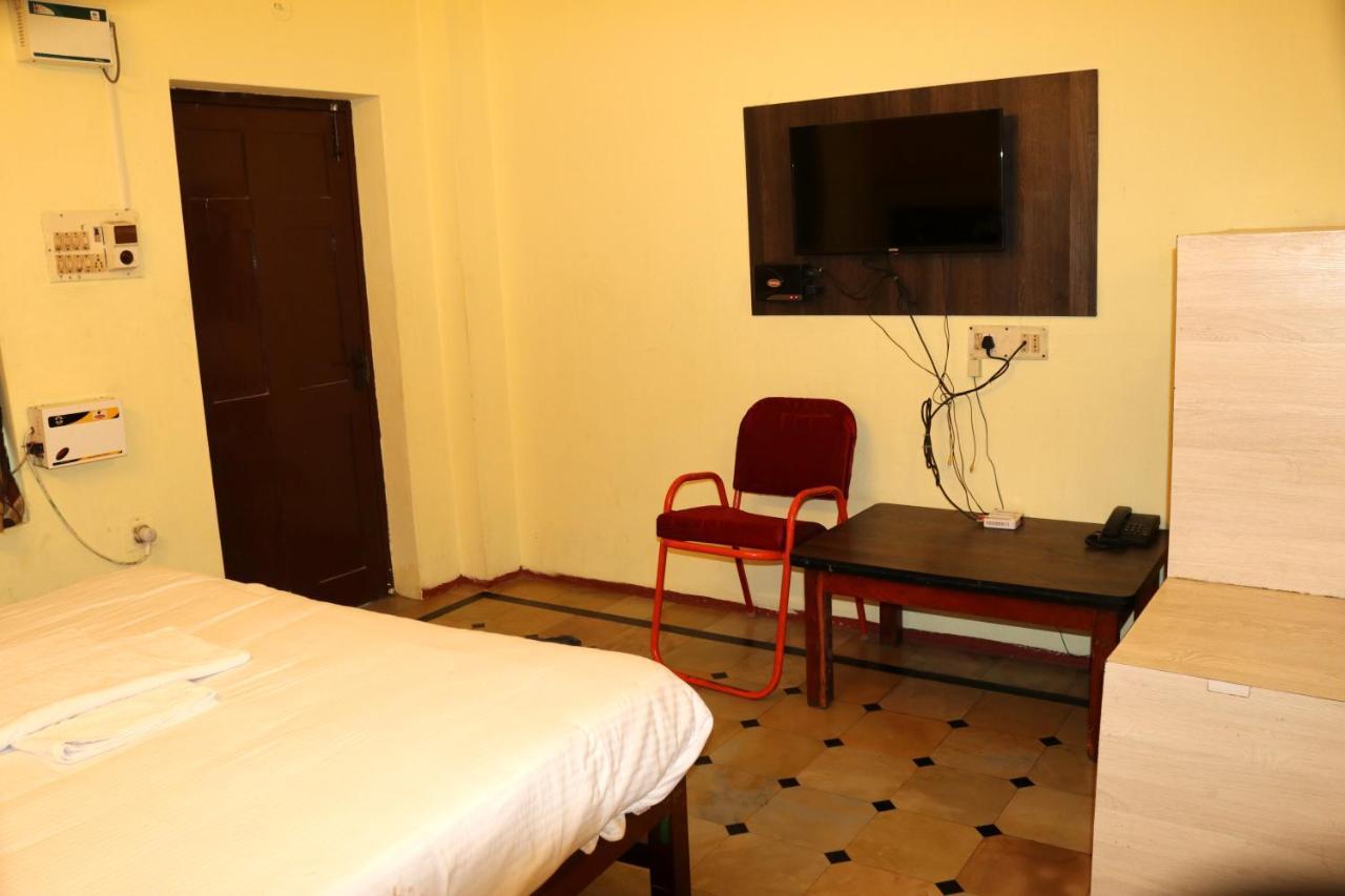 Hotel Siva Sakthi Tiruvannāmalai Exteriér fotografie